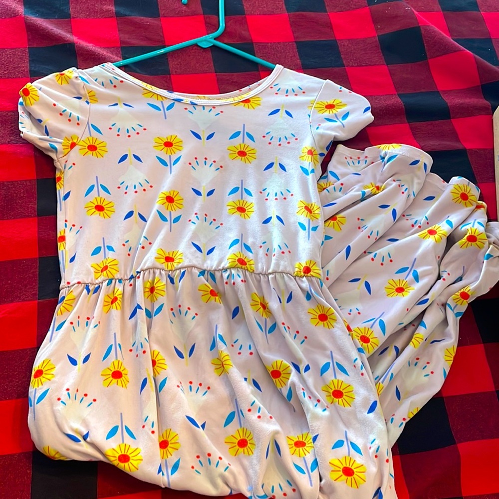 Dot to dot dress